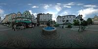 Burgplatz in Linz mit Brunnen, historischem Stadt...