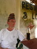 Jürgen mit Topi am Begnas-Lake, Nepal