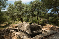 Römischer Sarkophag auf Aliki