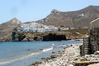 Naxos Blick vom Portara auf die Klippen von Grott...