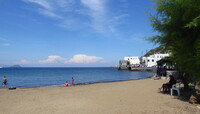 kleiner Strand in Mandraki, Vulkaninsel Nisyros