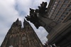 Kreuzblume vor dem Kölner Dom Modell der Kreuzblu...