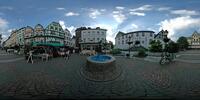 Burgplatz in Linz mit Brunnen, historischem Stadt...