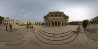 /Museum im Stadtpalast von Jaipur Das Museumsgebäude auf dem Mubarak Mahal ist das frühere königlich