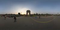 /Das India Gate (All India War Memorial) in Delhi entworfen 1921 von Lutyens, ist 42m hoch und erinn