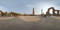 Eiserne Säule am Qutb Minar Die 7m hohe Säule sta...