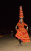 Indische Tänzerin in der Wüste