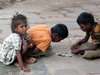 Spielende Kinder  in Chidambaram, Tamil Nadu