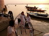 Varanasi, Bootsfahrt auf dem Ganges zum Sonnenaufg...
