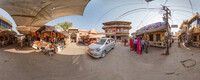 Straße vor dem Sachiya Mata Tempel in Osian