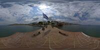 Mole mit griechischer Flagge in Petra Lesbos