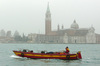 /DHL-Boot in Venedig