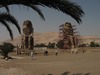 Beide Memnon-Kolosse